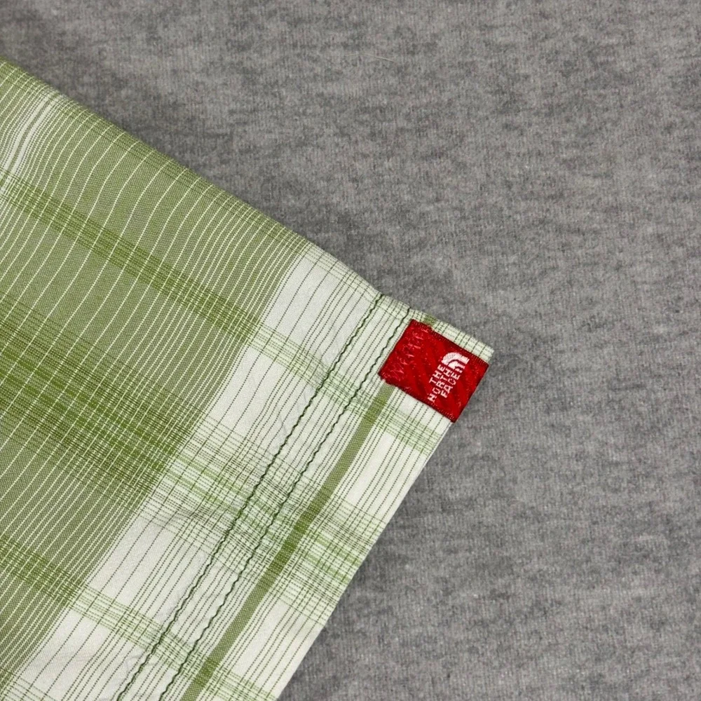 The North Face Mens VaporWick Short Sleeve Plaid Hiking Shirt Green Medium ADHN